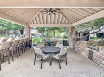 Outdoor kitchen